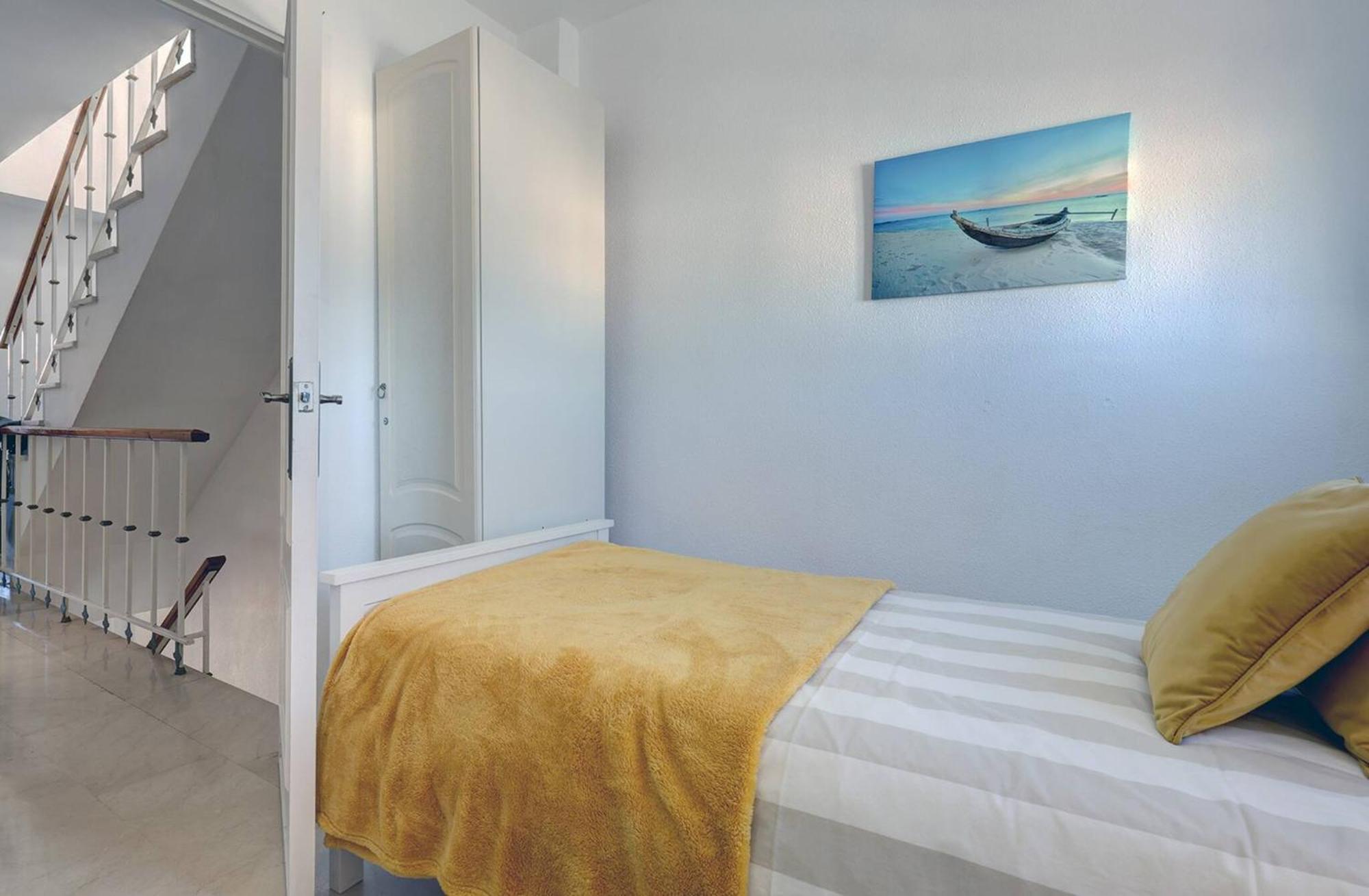 042 Classic 2 Bed Andalusian Townhouse 500M From Beach 미하스 외부 사진
